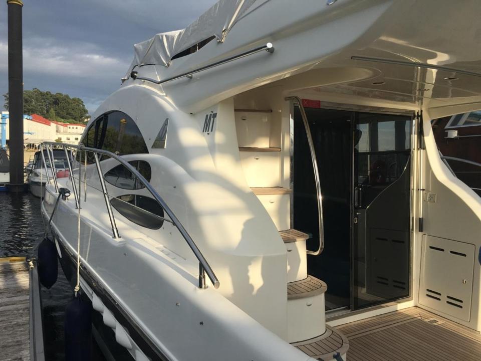 Porto Private Yacht- Accommodation Douro River Kültér fotó